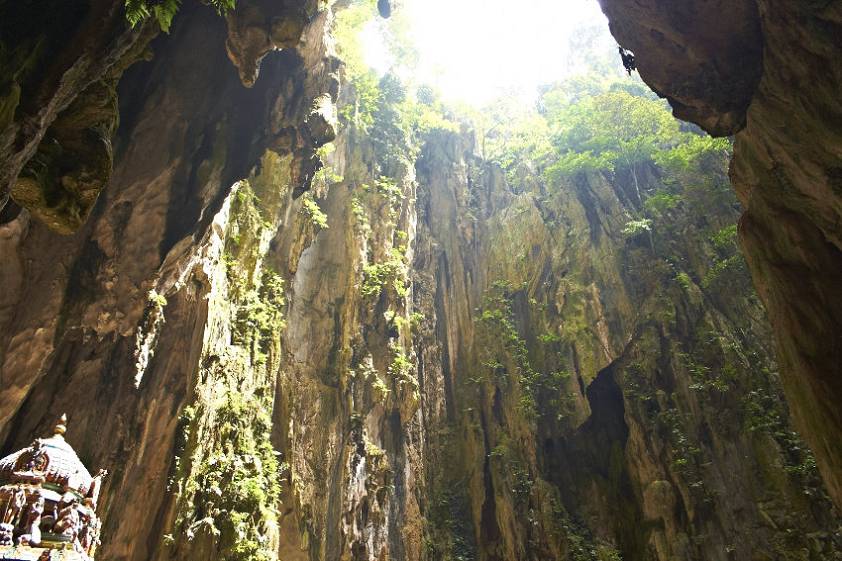 Внутри пещер Внутри пещер
